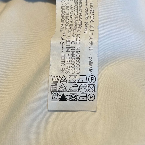 Zara Floral Mini Deep V Dress. Perfect Condition. Size Small. - Picture 6 of 7